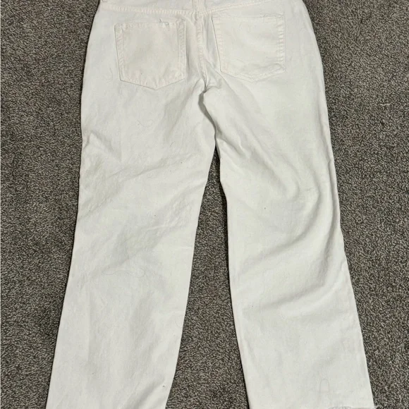 We The Free Women’s Relaxed Fit Distressed White Jeans size 27 new without tags - Picture 2 of 4